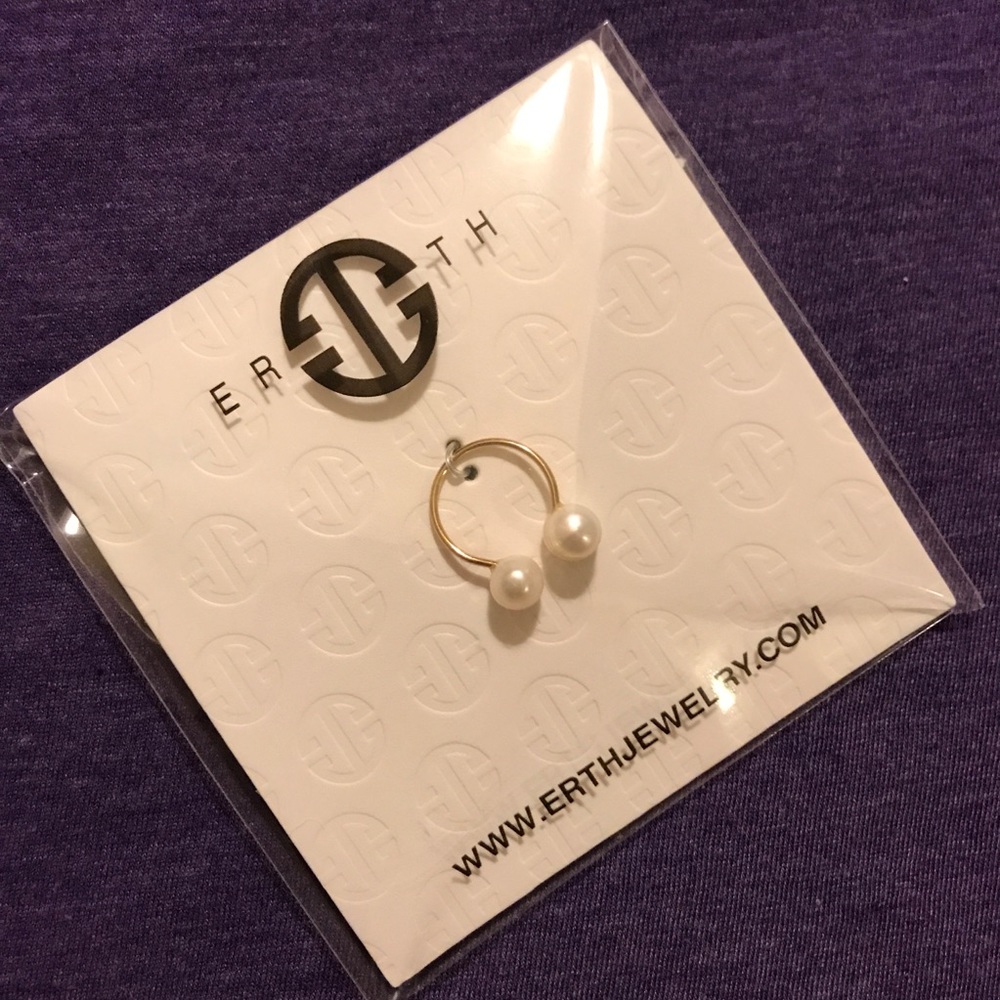 ERTH TUY Y YO Ring. NIB.
